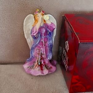 Royal Albert Old Country Roses musical Christmas ornament